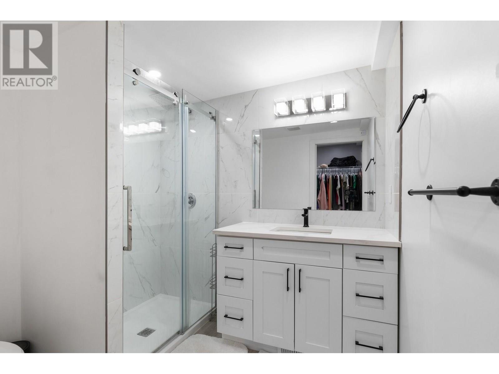 102 1860 Boucherie Road, Westbank
