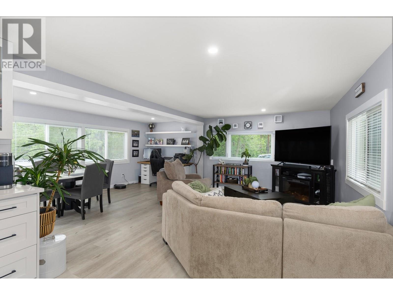 102 1860 Boucherie Road, Westbank