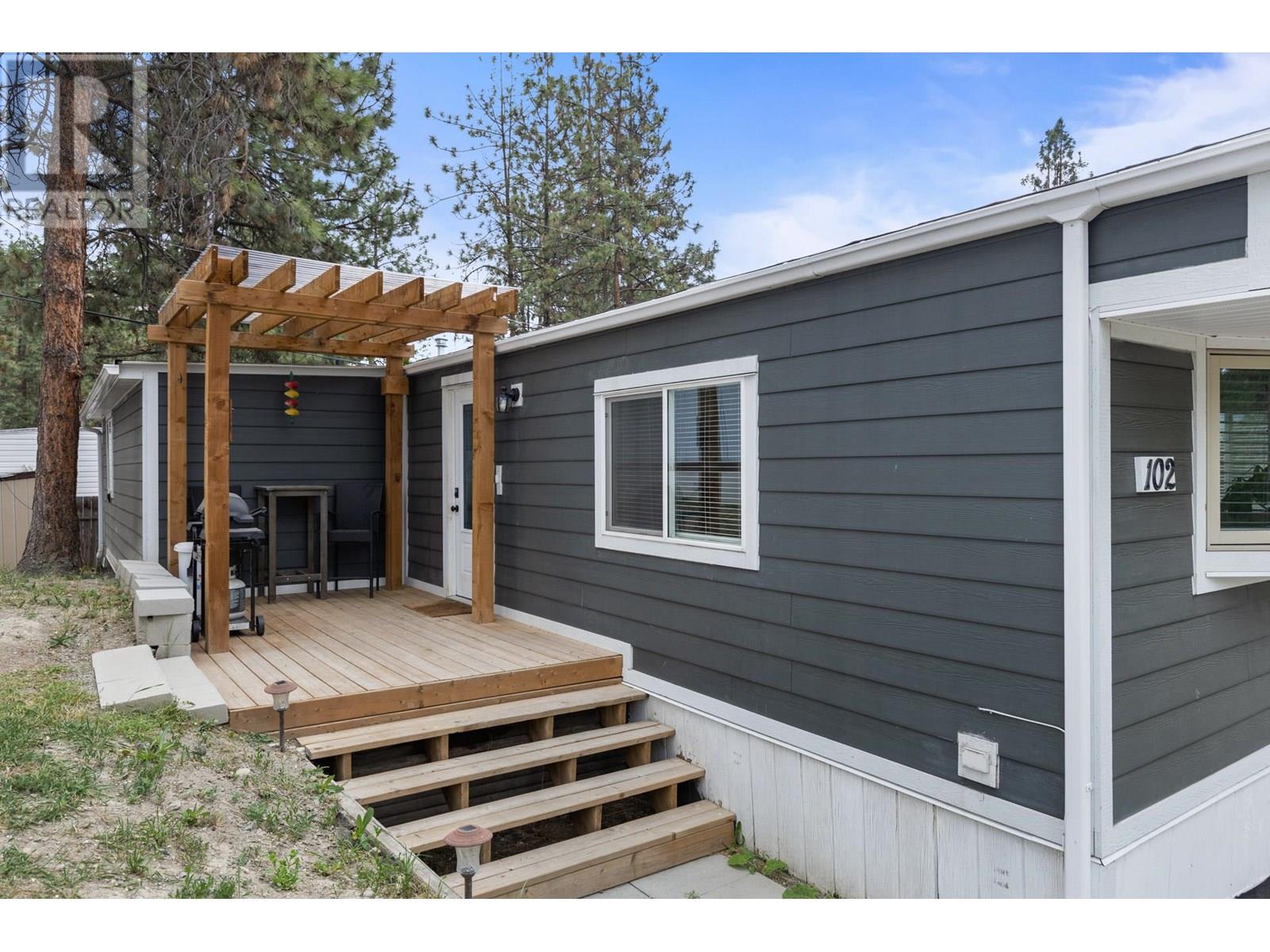 102 1860 Boucherie Road, Westbank