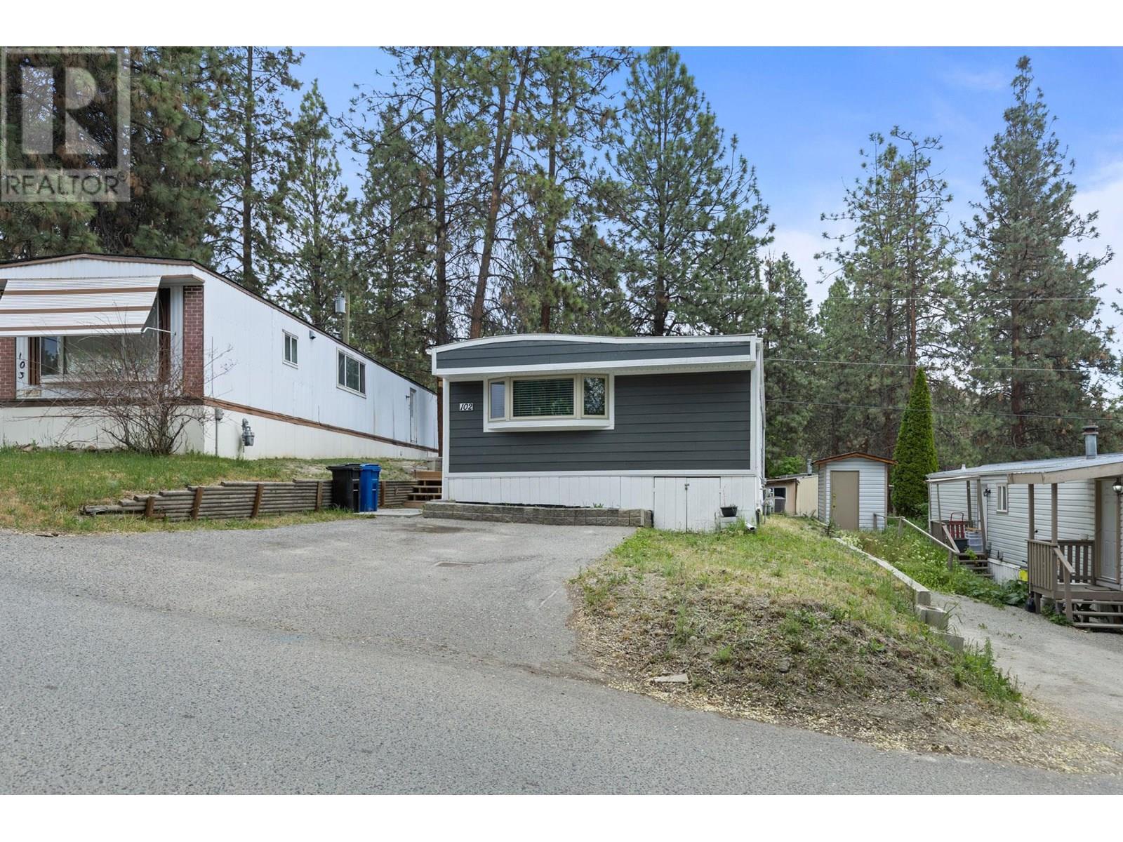 102 1860 Boucherie Road, Westbank