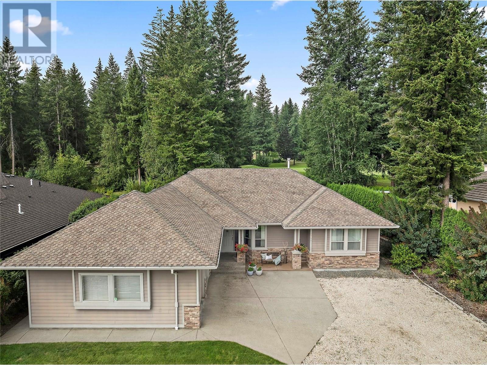 Photo 8 of 2742 Golf Course Drive, Blind Bay BC