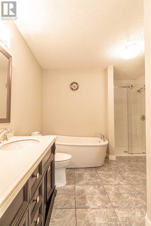 Single Family House Bungalow for Sale in  Palisbriar Park SW Palliser Calgary 