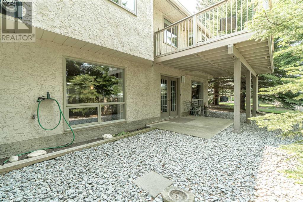Single Family House Bungalow for Sale in  Palisbriar Park SW Palliser Calgary 