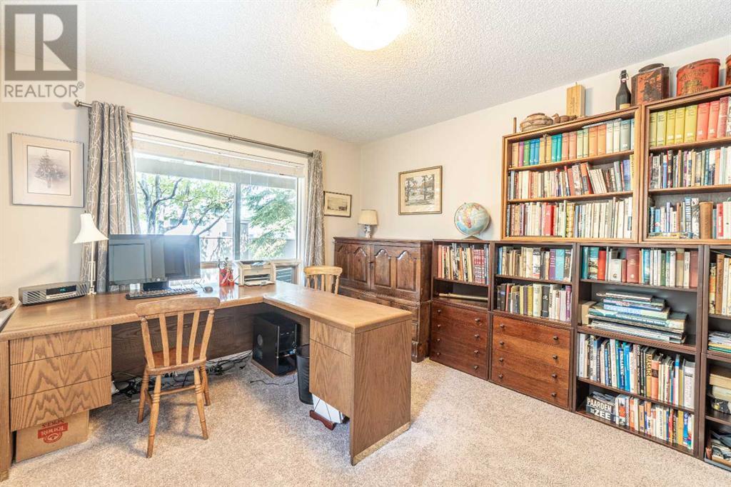 Single Family House Bungalow for Sale in  Palisbriar Park SW Palliser Calgary 