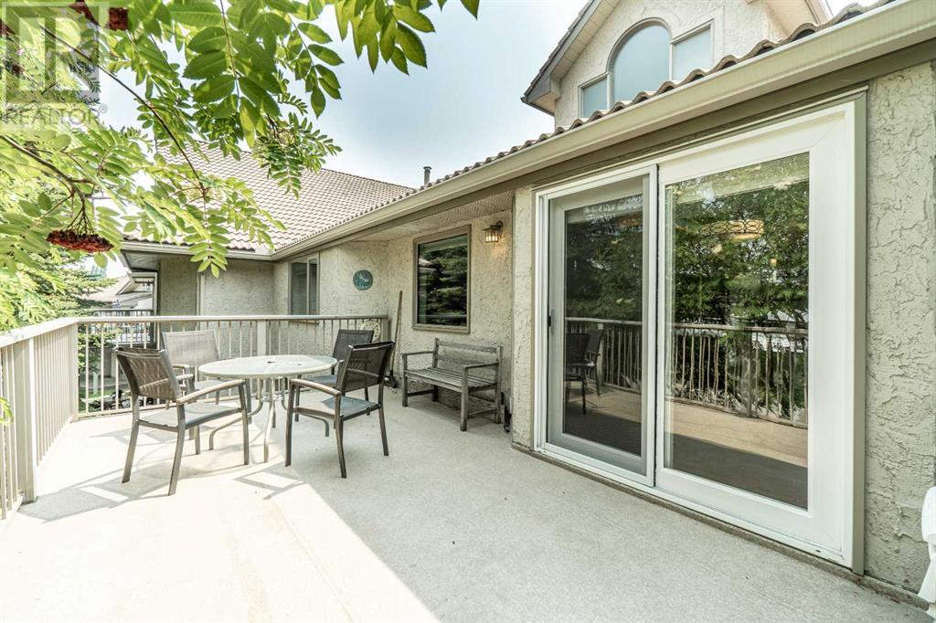 Single Family House Bungalow for Sale in  Palisbriar Park SW Palliser Calgary 