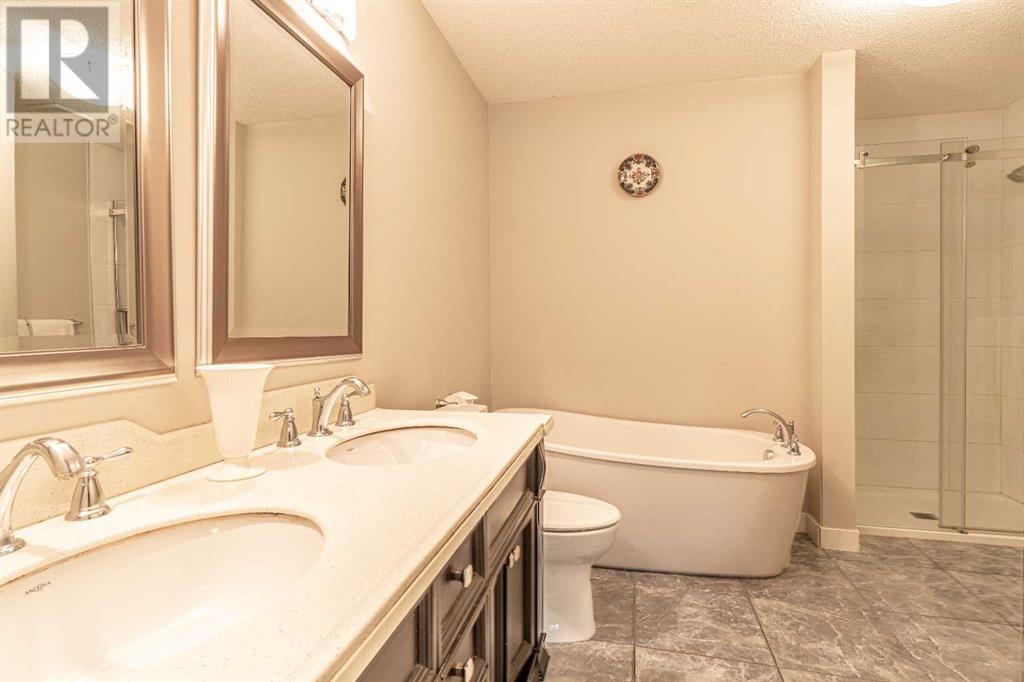 Single Family House Bungalow for Sale in  Palisbriar Park SW Palliser Calgary 
