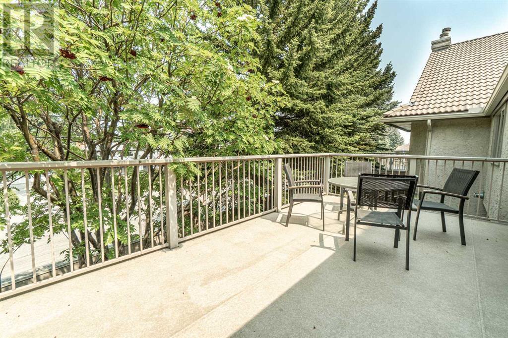 Single Family House Bungalow for Sale in  Palisbriar Park SW Palliser Calgary 