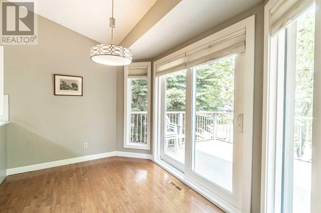 Single Family House Bungalow for Sale in  Palisbriar Park SW Palliser Calgary 