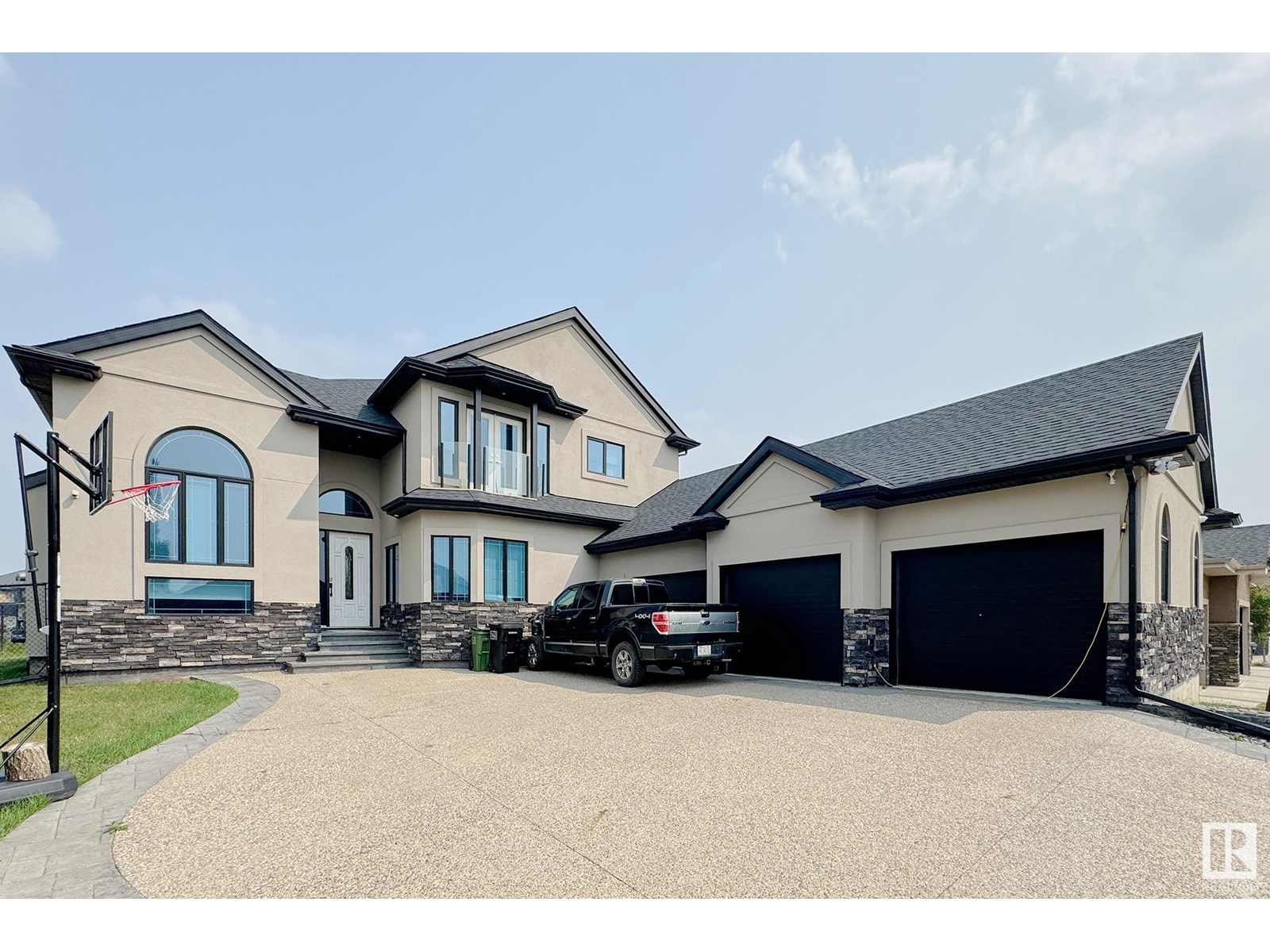 Photo 4 of 16611 9 St Ne, Edmonton AB