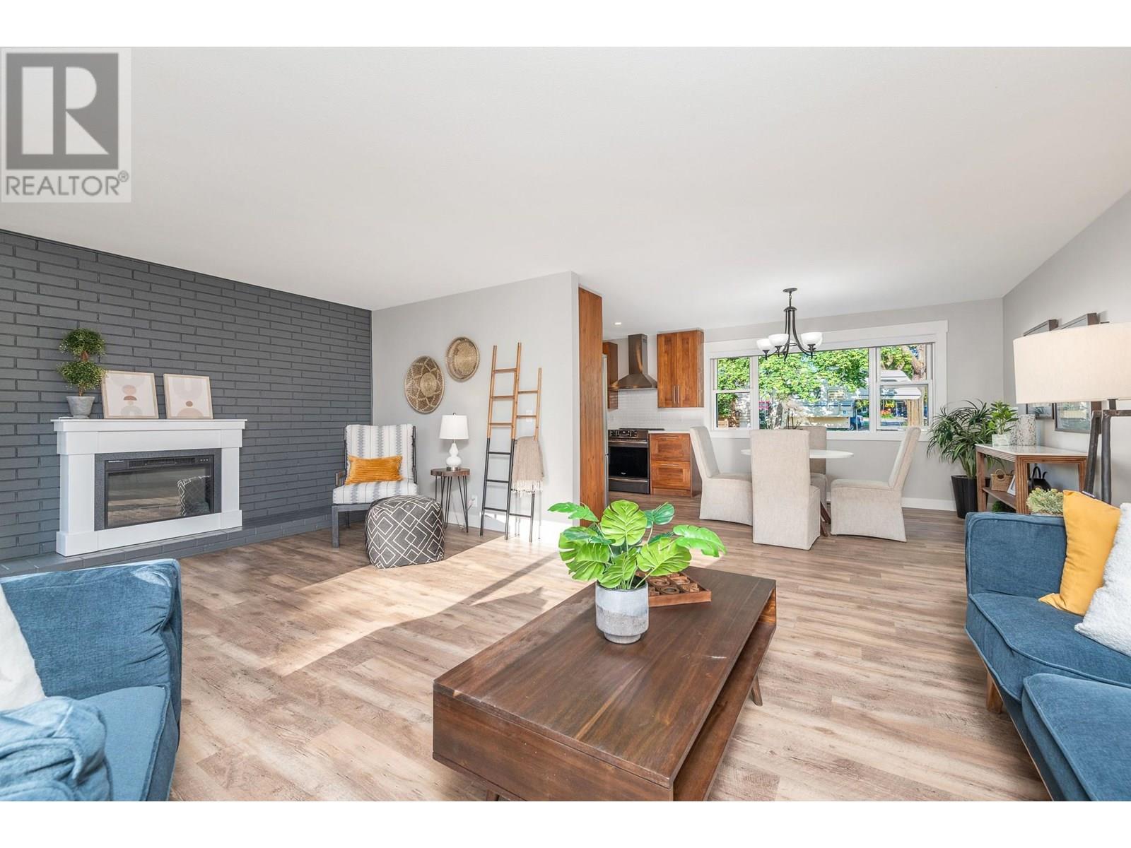 2708 18th Street, Vernon