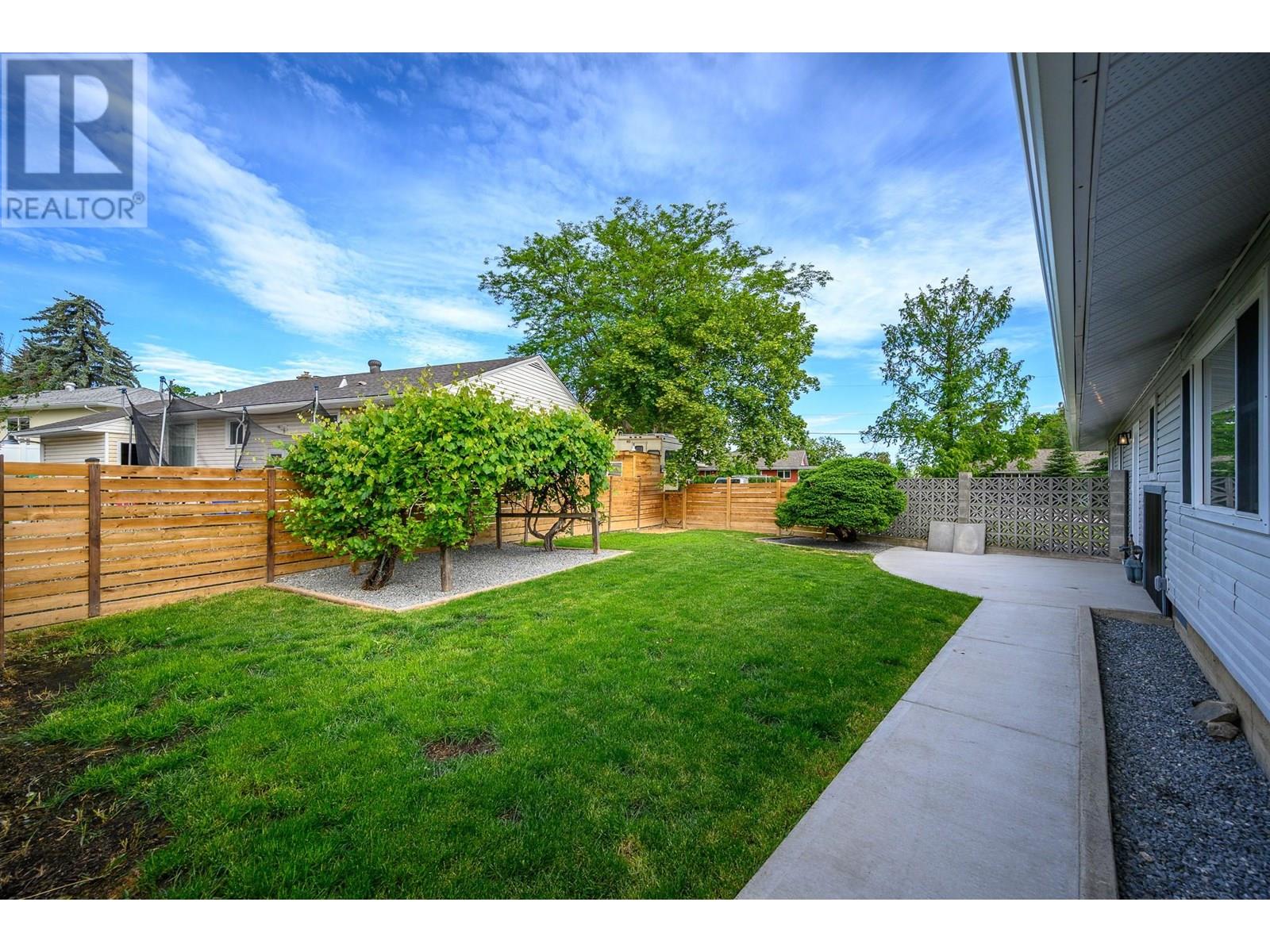 2708 18th Street, Vernon