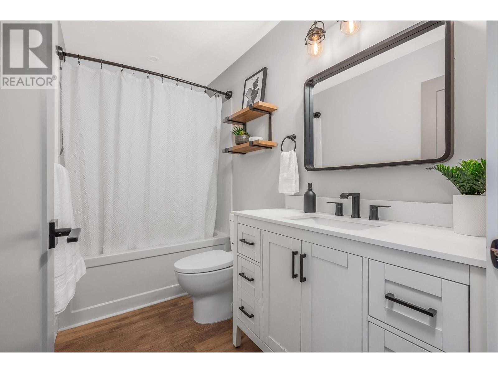 2708 18th Street, Vernon