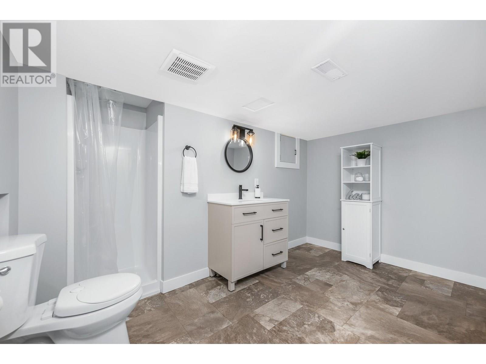 2708 18th Street, Vernon
