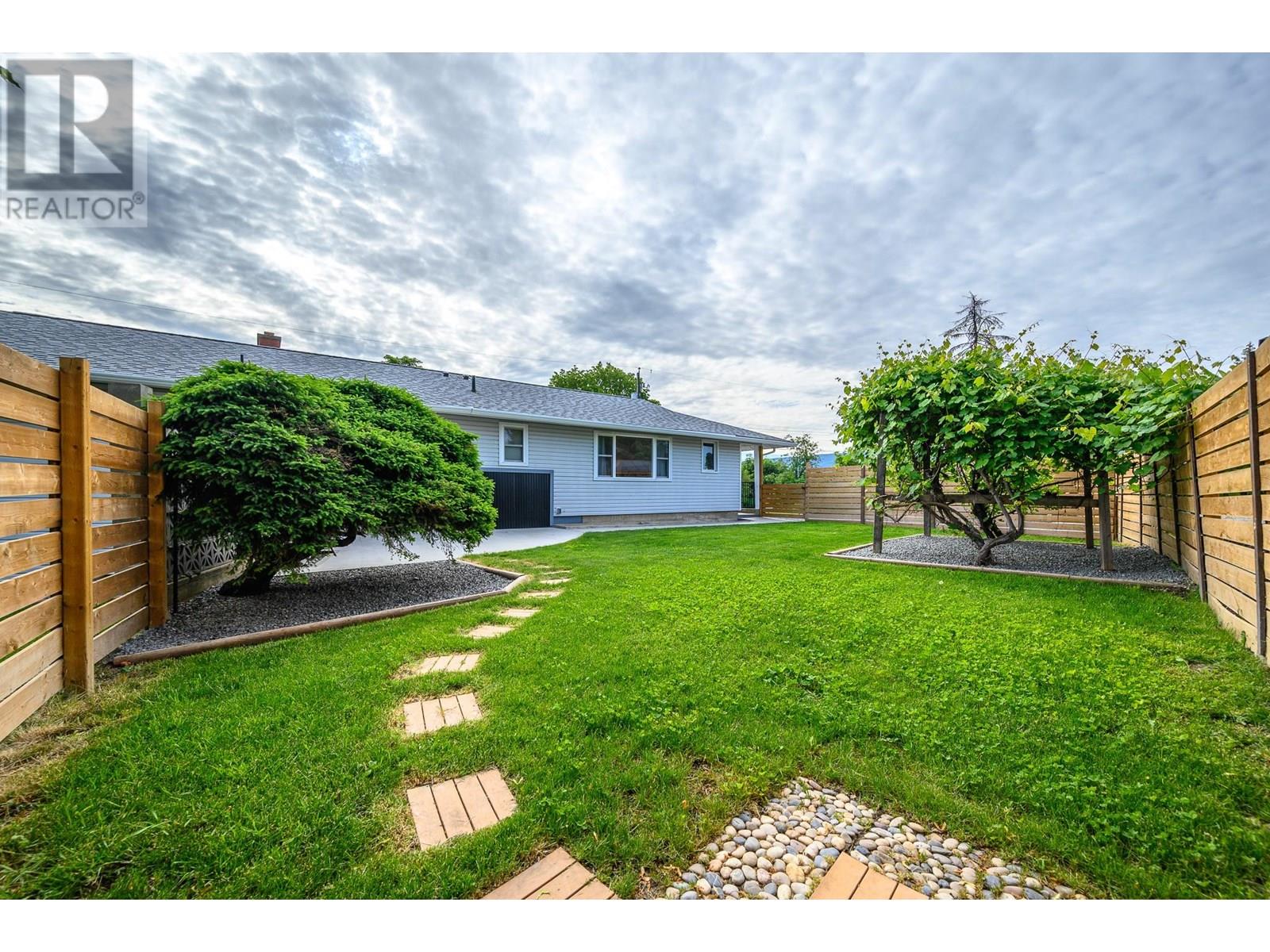 2708 18th Street, Vernon
