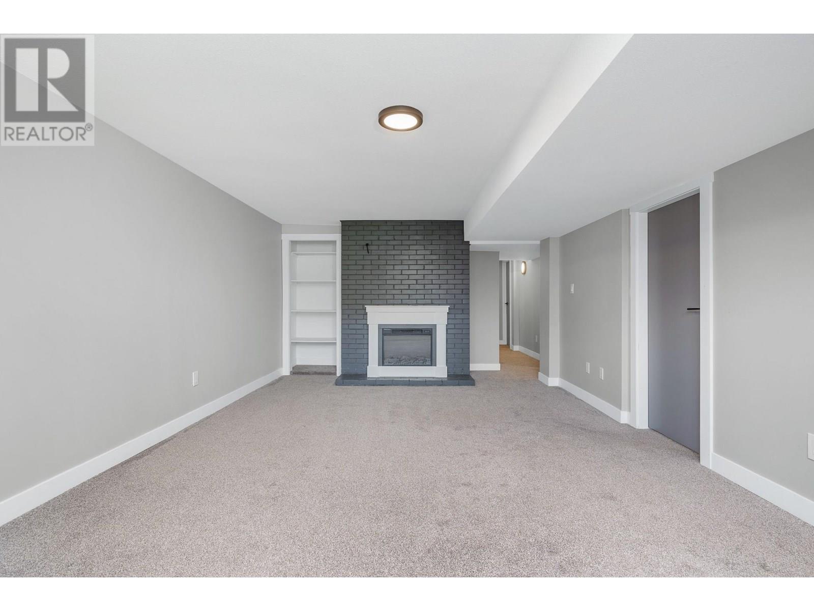 2708 18th Street, Vernon