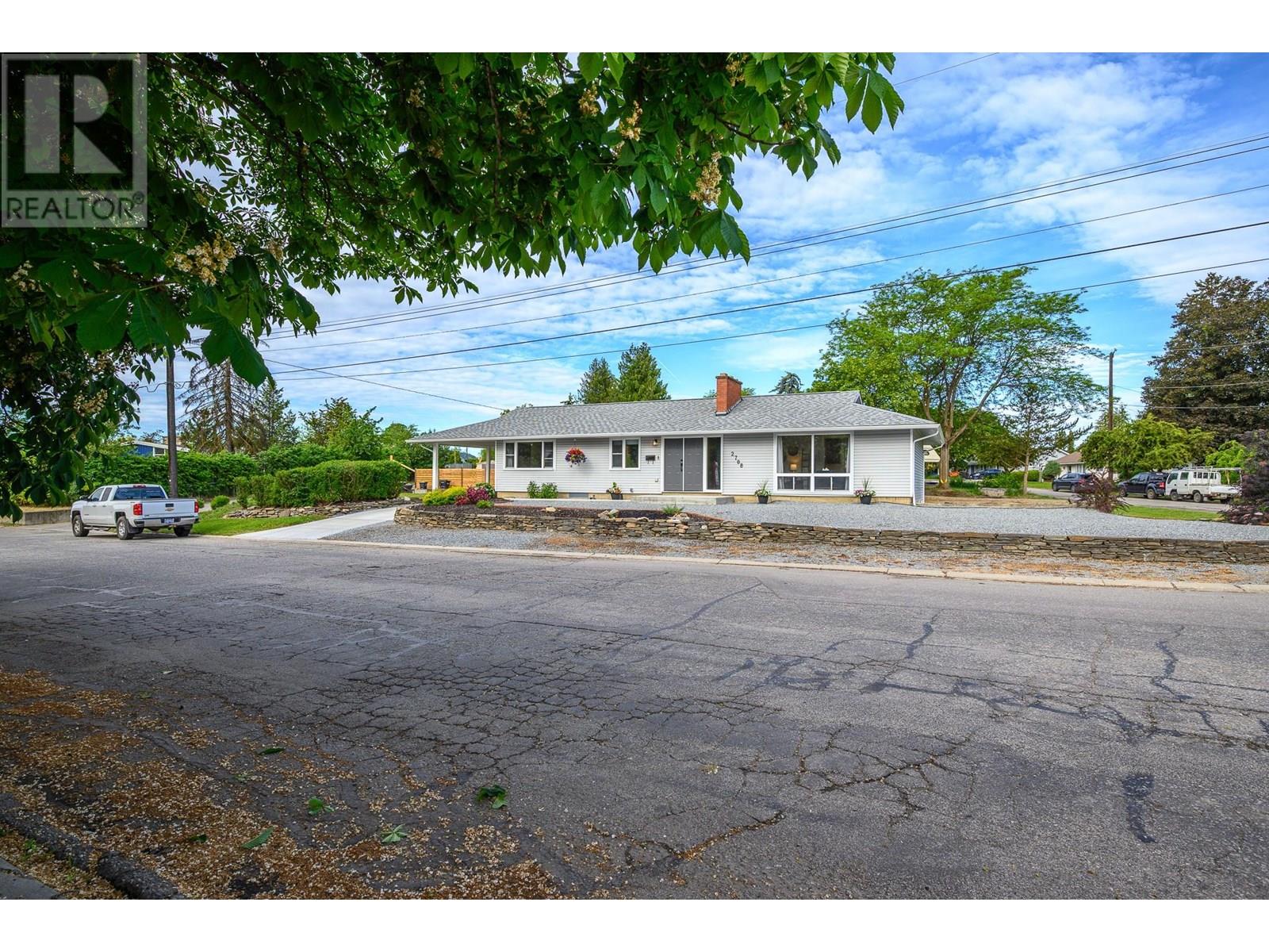 2708 18th Street, Vernon