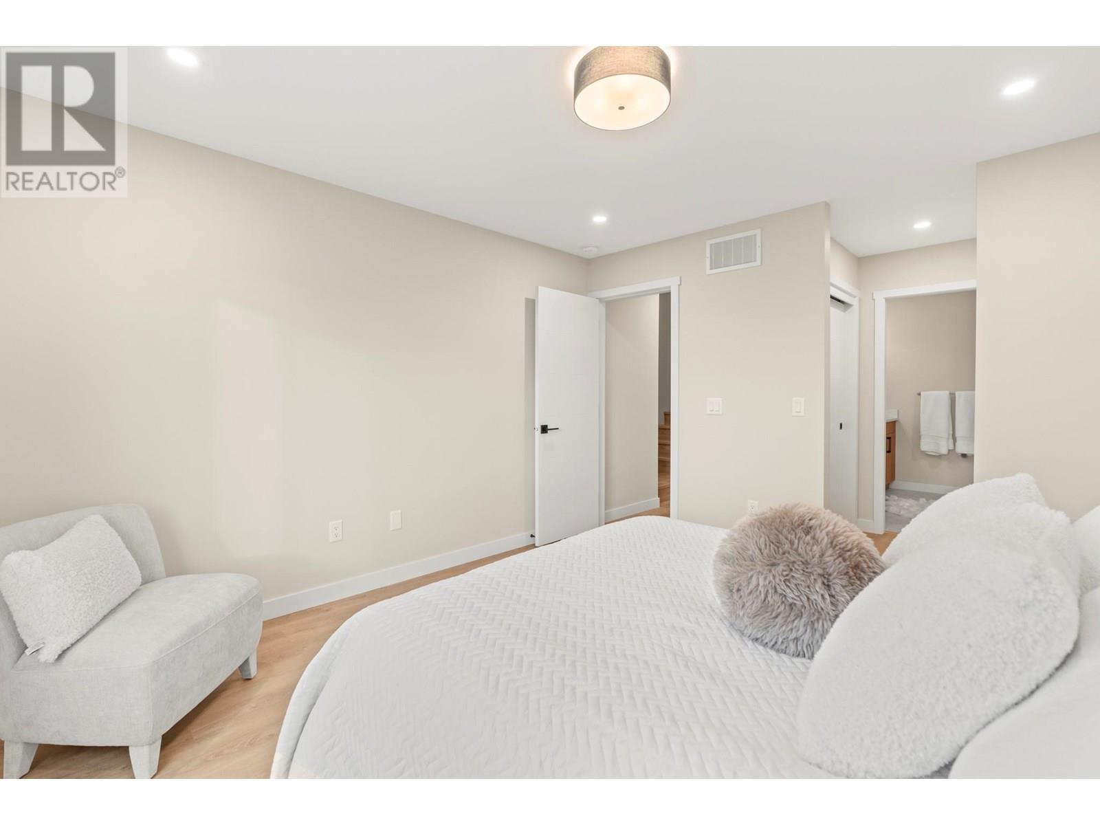 3907 26 Street Unit# 2, Vernon