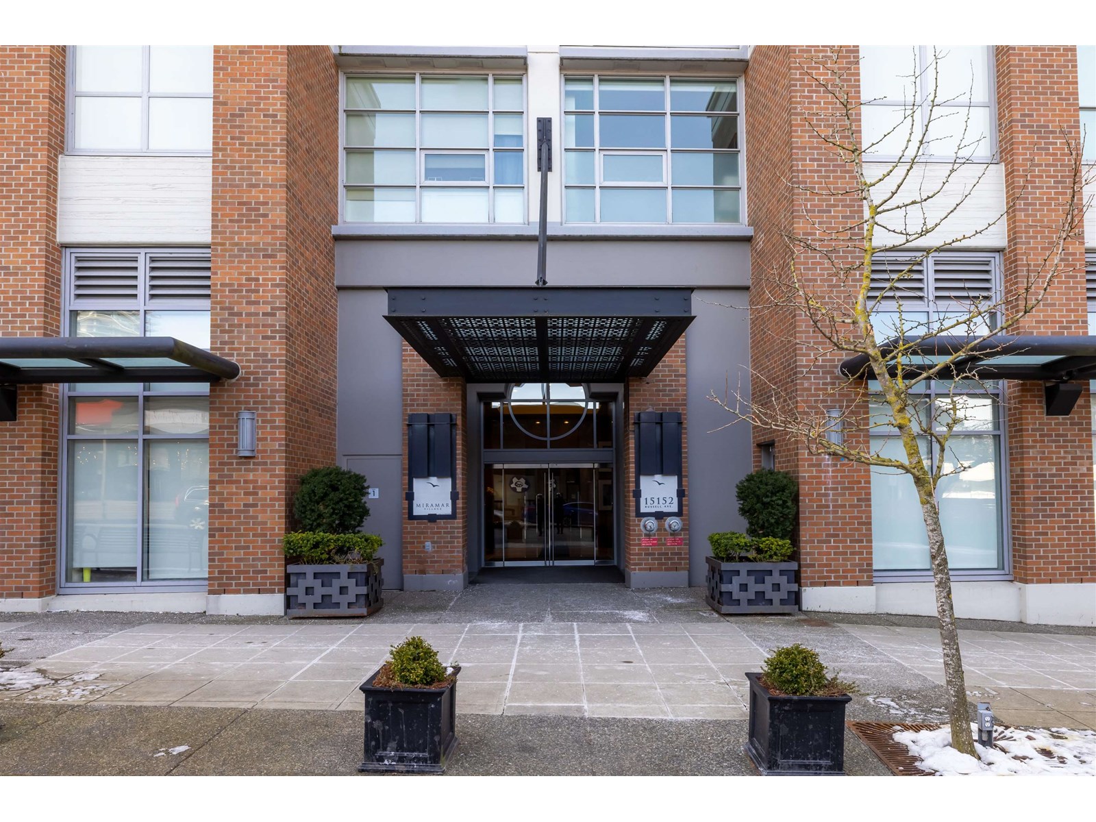 204 15152 RUSSELL AVENUE, White Rock