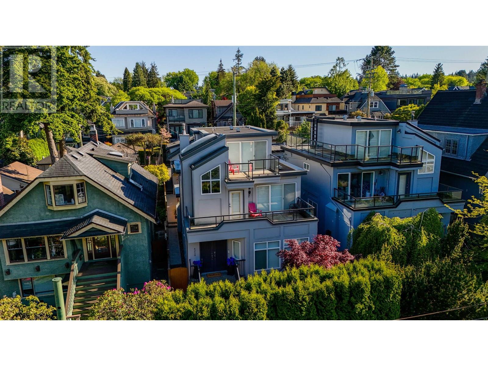 Photo 16 of 4218 W 10th Avenue, Vancouver BC