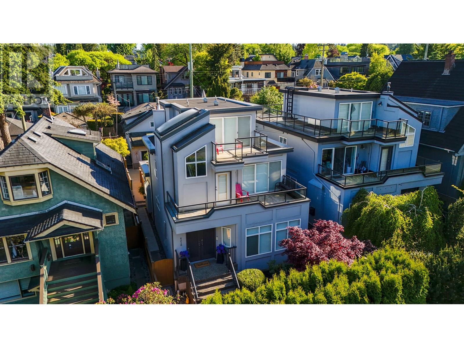 Photo 18 of 4218 W 10th Avenue, Vancouver BC
