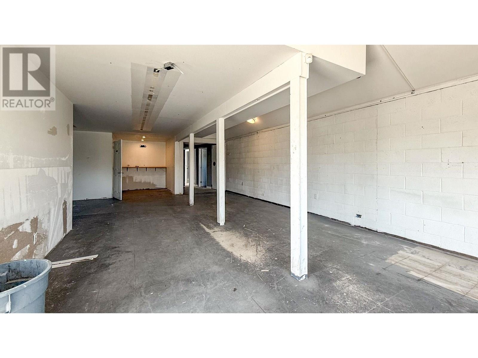  431 Victoria Street West, Kamloops