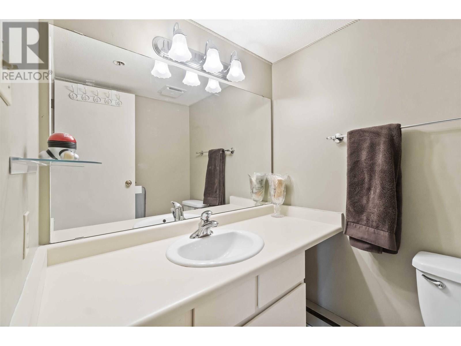 Photo 13 of 503 460 Westview Street, Coquitlam BC