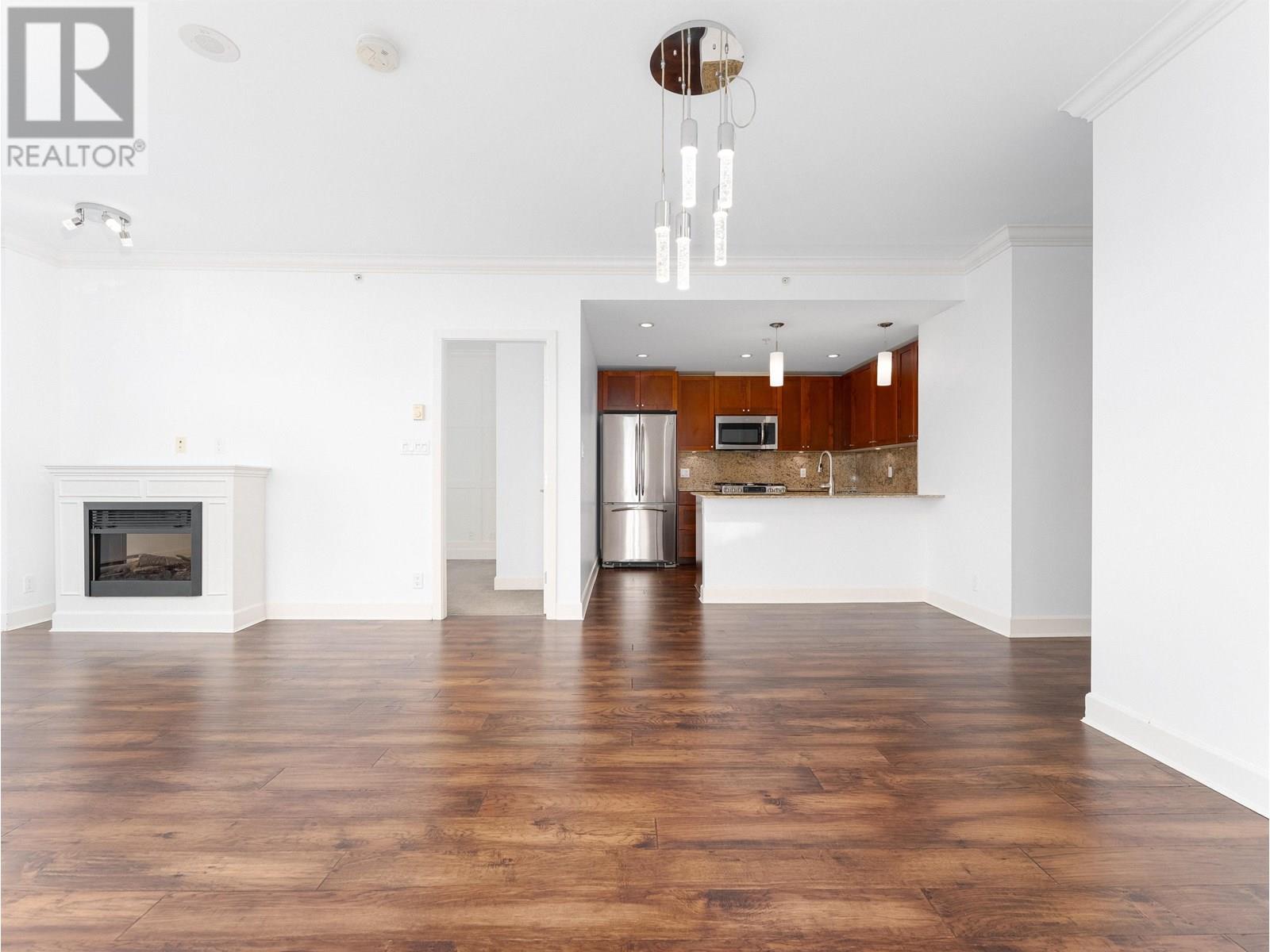 Photo 8 of 2604 280 Ross Drive, New Westminster BC