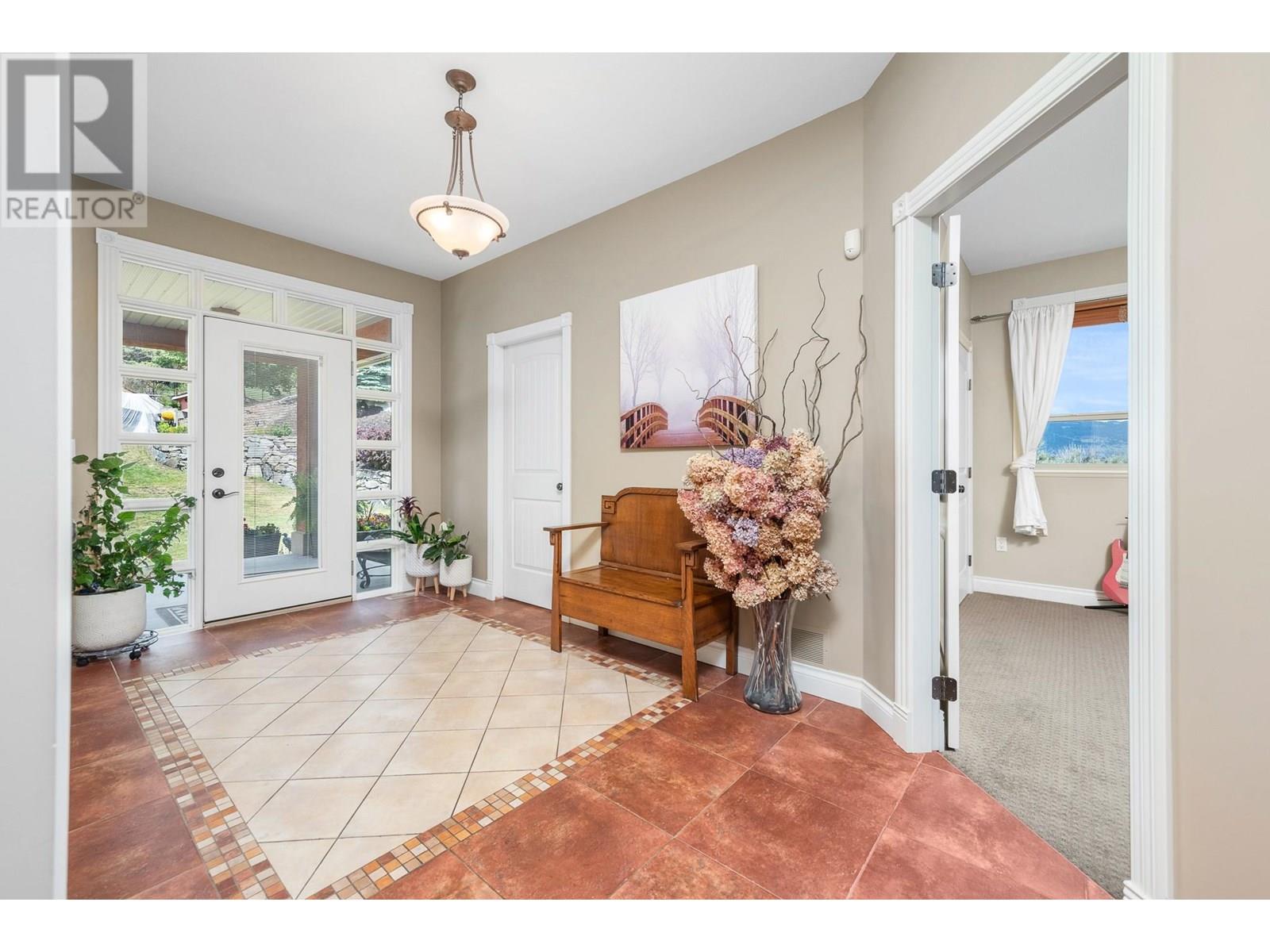 7551 Tronson Road, Vernon