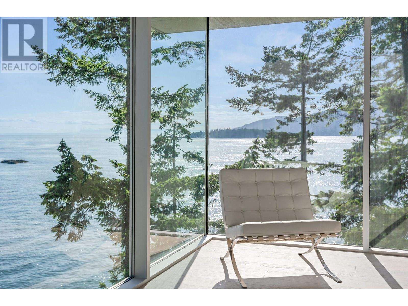 Photo 23 of 5225 Gulf Place, West Vancouver BC