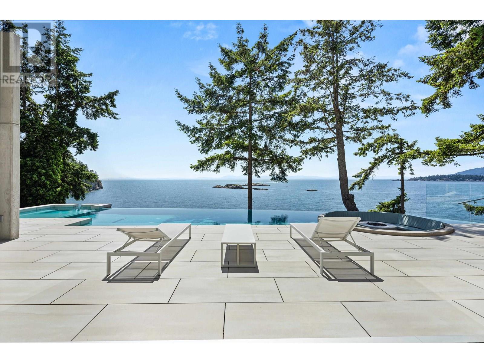 Photo 28 of 5225 Gulf Place, West Vancouver BC