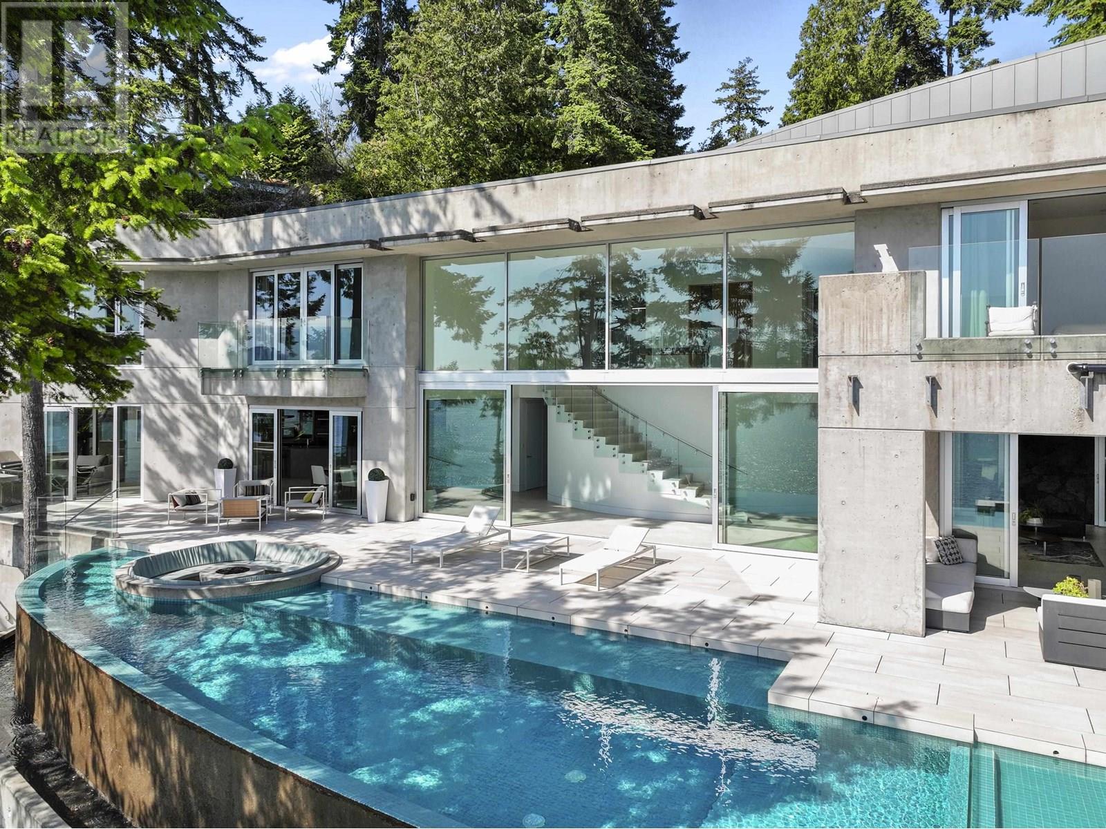 Photo 29 of 5225 Gulf Place, West Vancouver BC