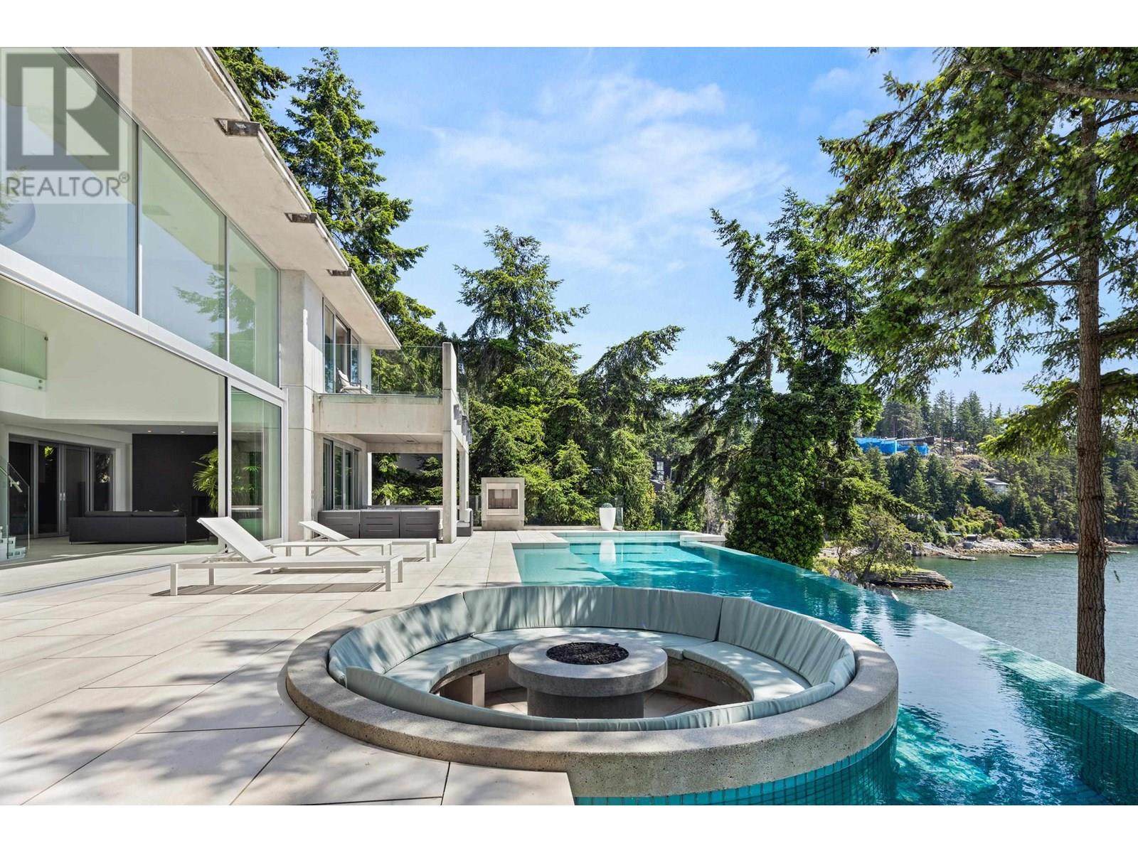 Photo 30 of 5225 Gulf Place, West Vancouver BC