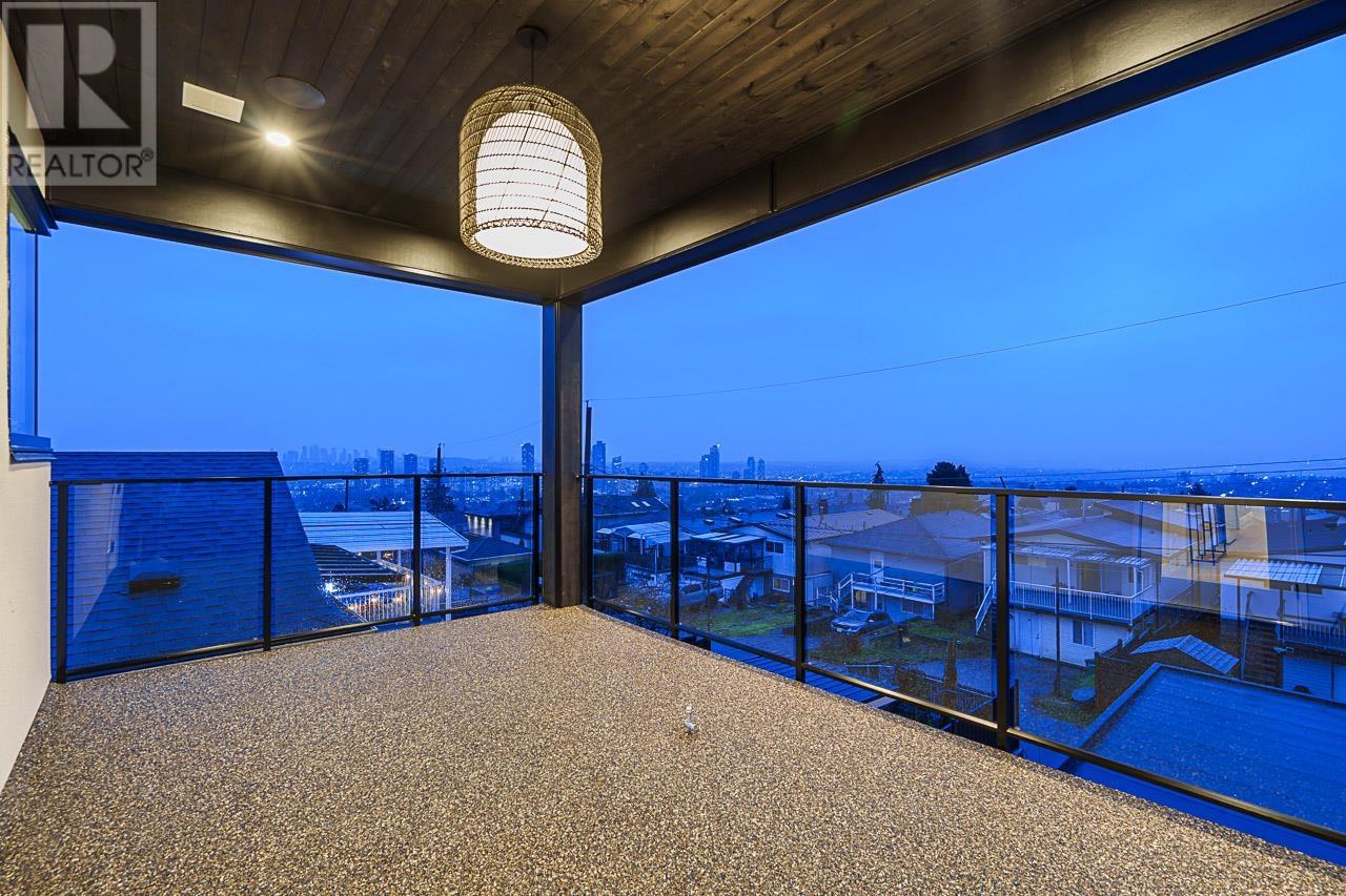 Photo 20 of 81 Grosvenor Avenue, Burnaby BC