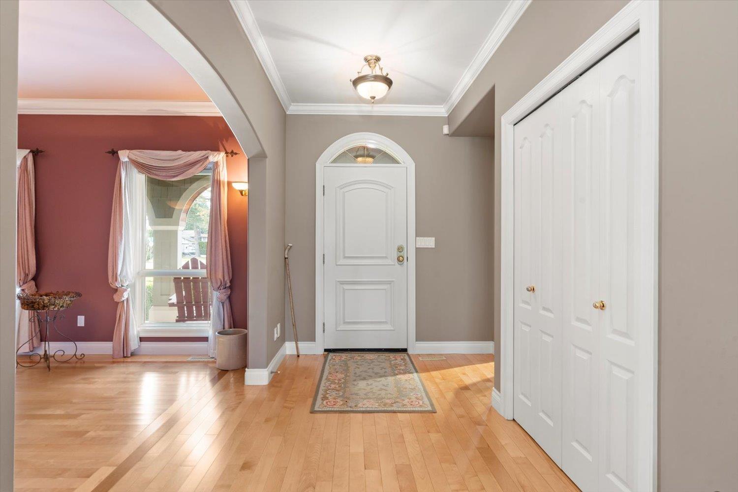 Photo 8 of 5862 248 Street, Langley BC