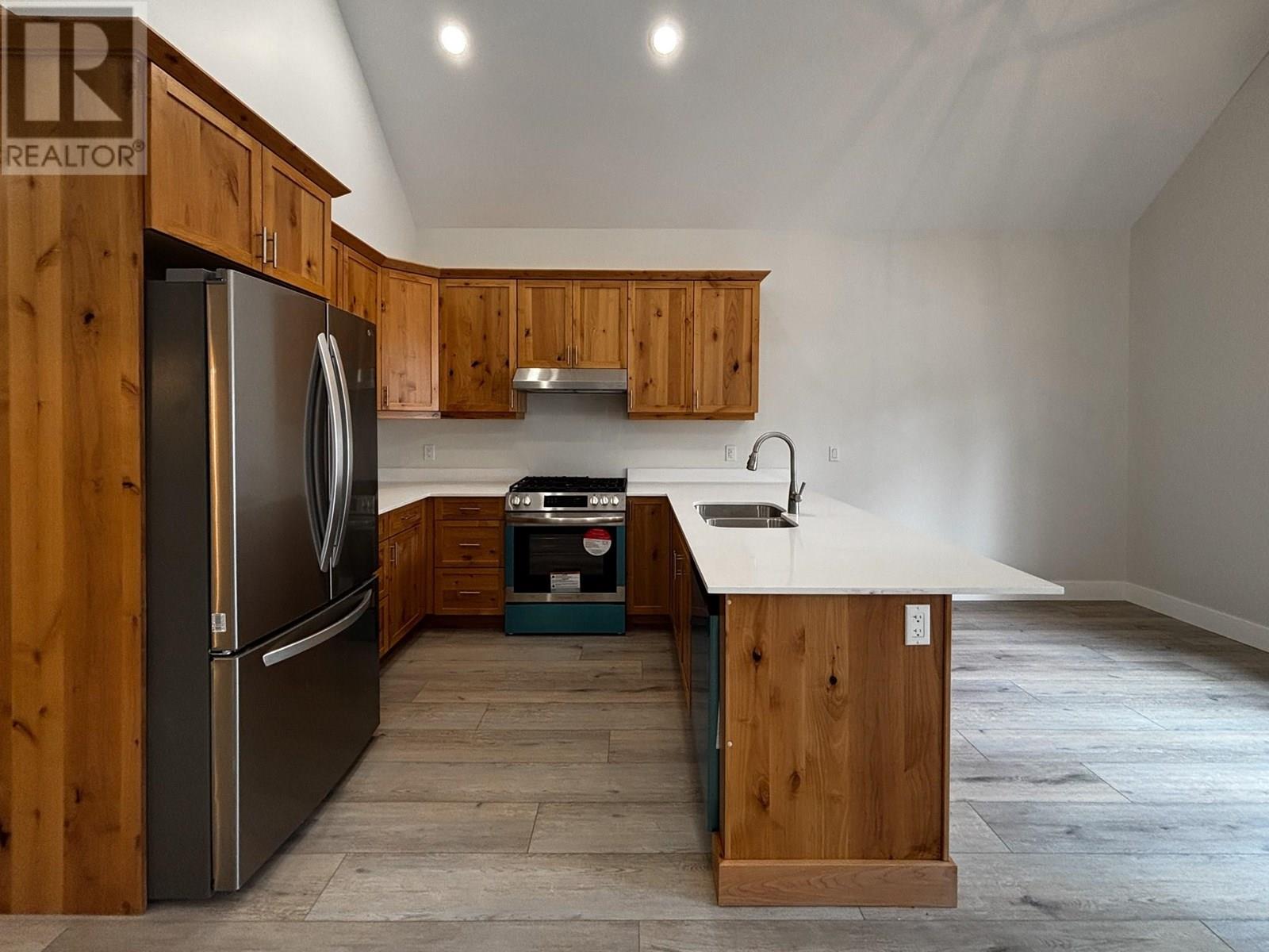 1938 FOXWOOD Trail Unit# 4, Windermere