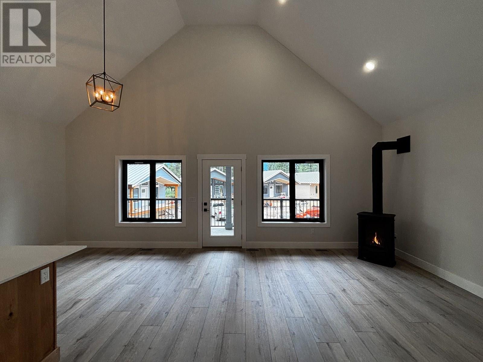 1938 FOXWOOD Trail Unit# 4, Windermere