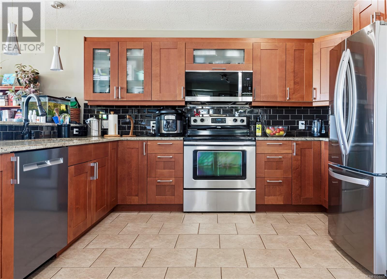 Photo 33 of 6561 Arranwood Dr, Sooke BC