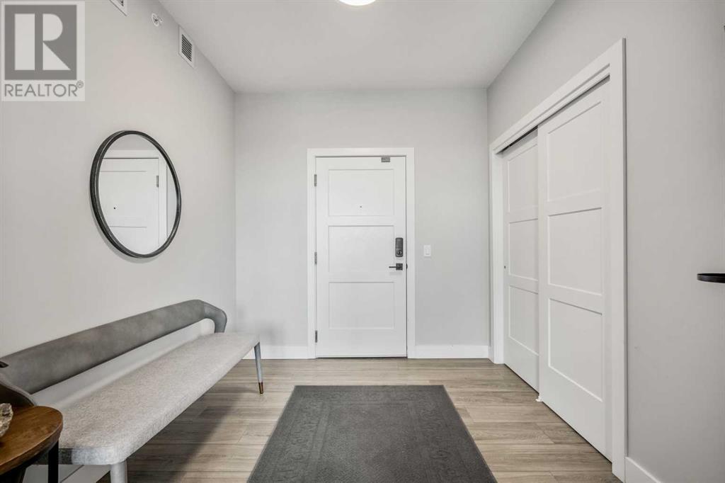 Single Family House for Sale in    Avenue SW Springbank Hill Calgary 
