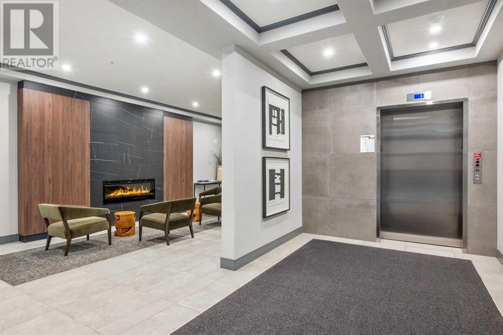 Single Family House for Sale in    Avenue SW Springbank Hill Calgary 
