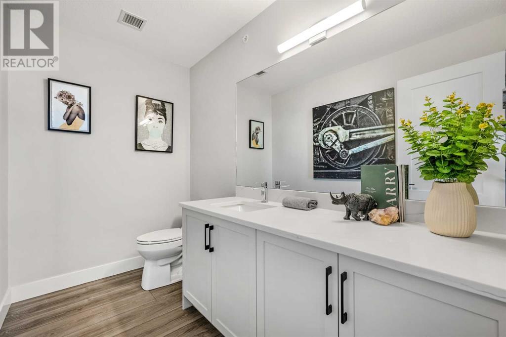 Single Family House for Sale in    Avenue SW Springbank Hill Calgary 