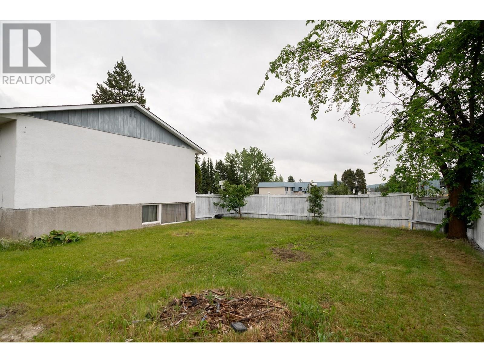 Photo 15 of 4090 15th Avenue, Prince George BC