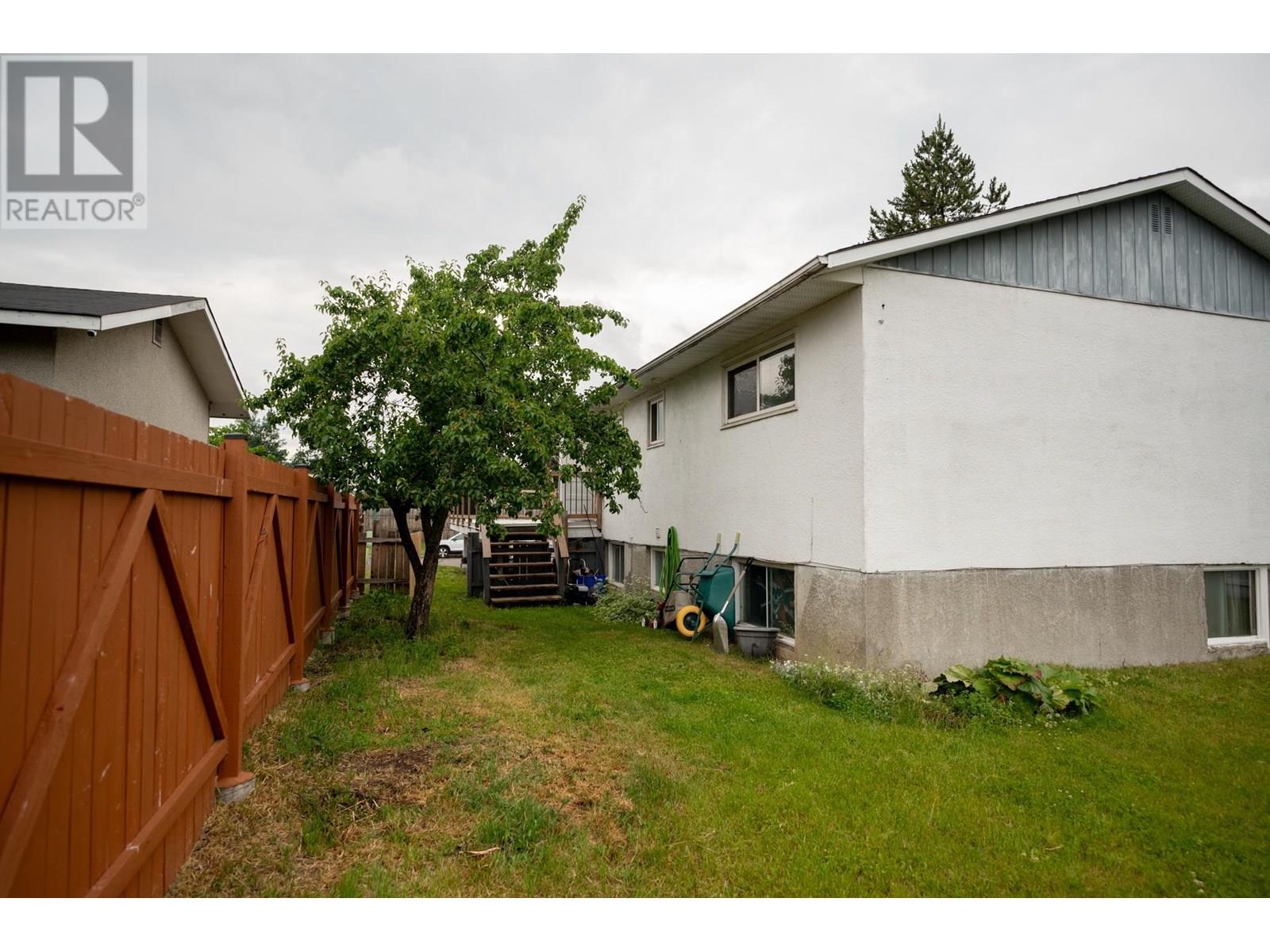 Photo 7 of 4090 15th Avenue, Prince George BC
