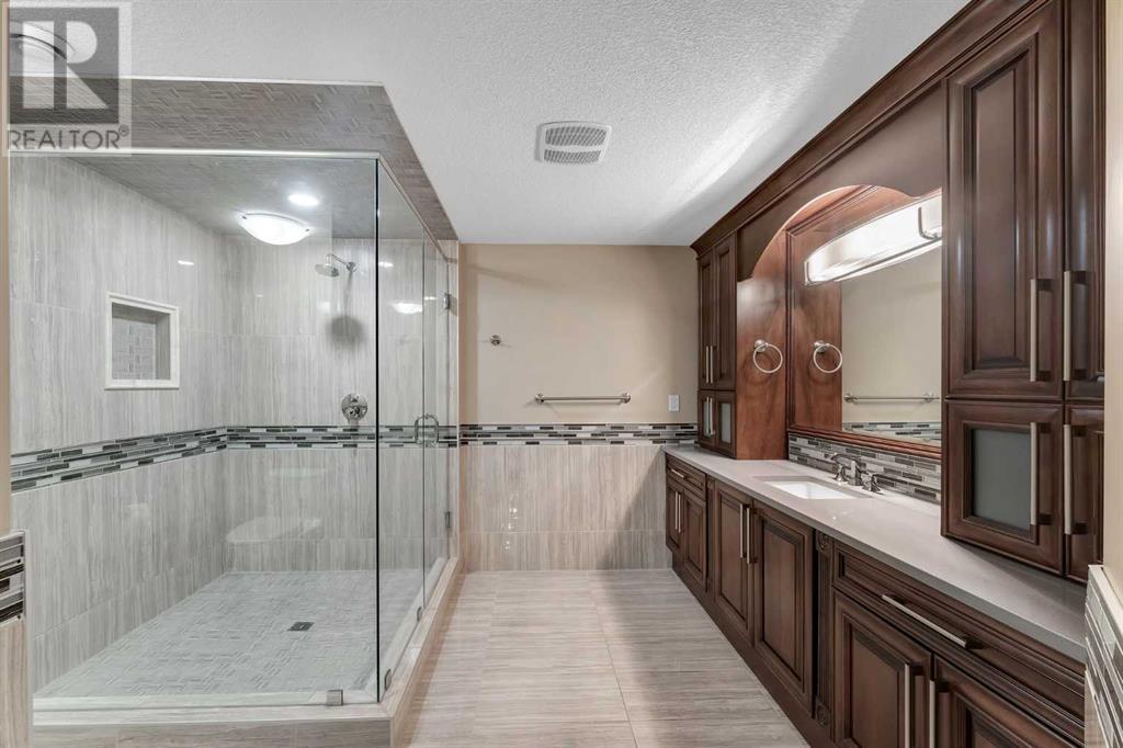 Single Family House for Sale in  Centre Street NE Calgary 