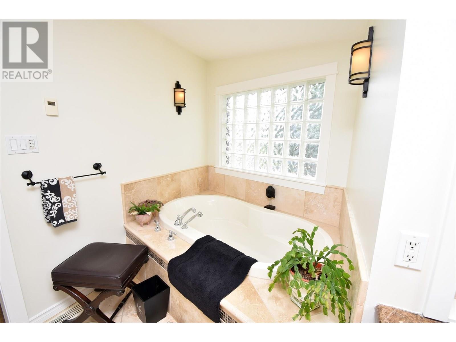 9003 Cherry Lane, Coldstream
