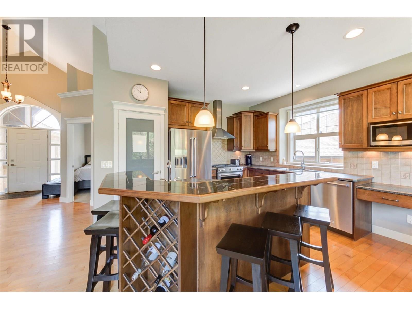  1173 Peak Point Drive, West Kelowna