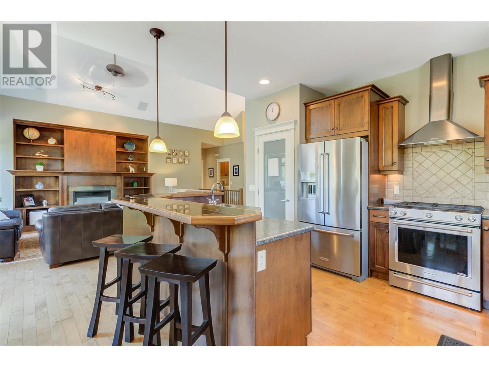  1173 Peak Point Drive, West Kelowna