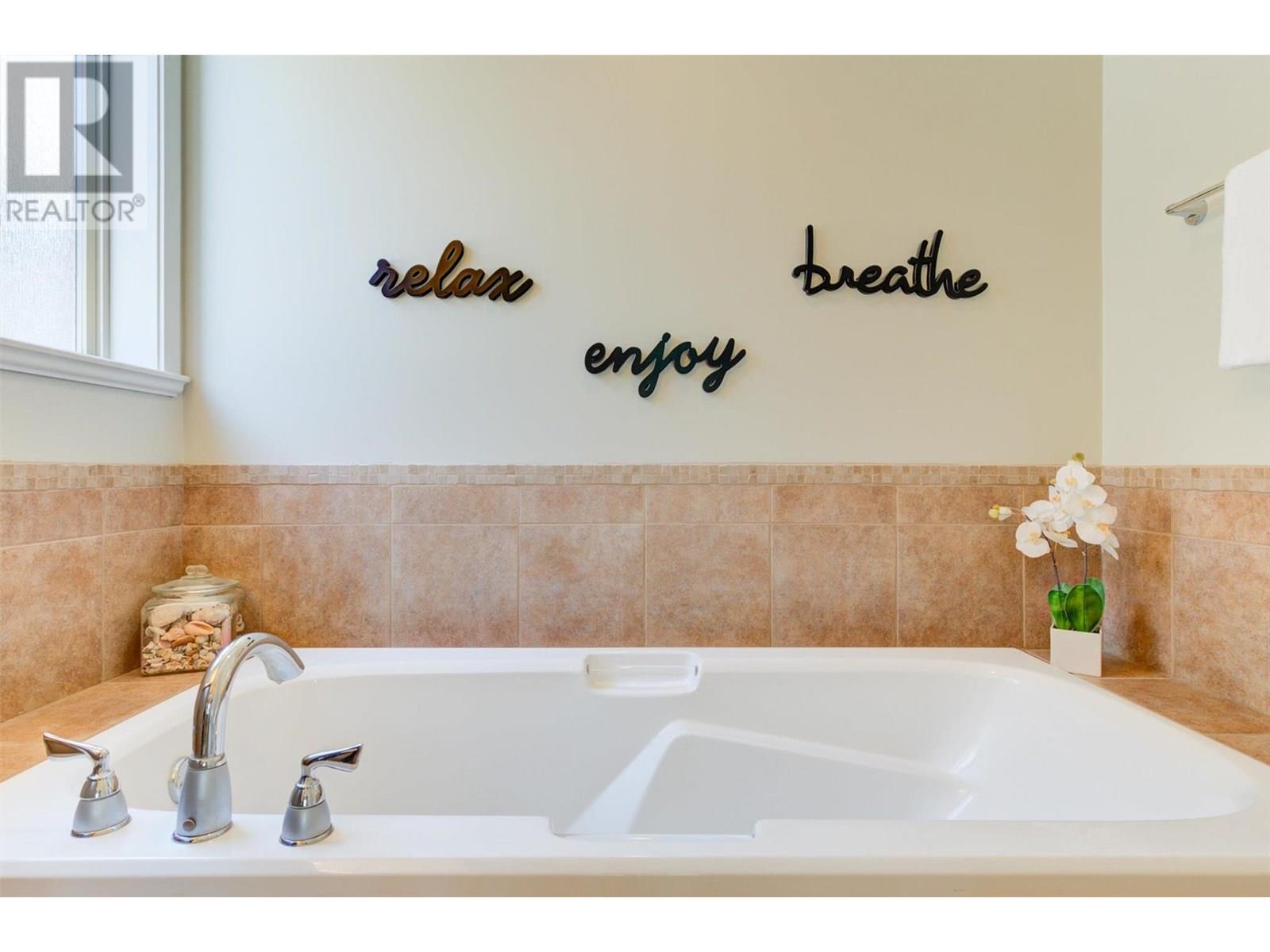  1173 Peak Point Drive, West Kelowna
