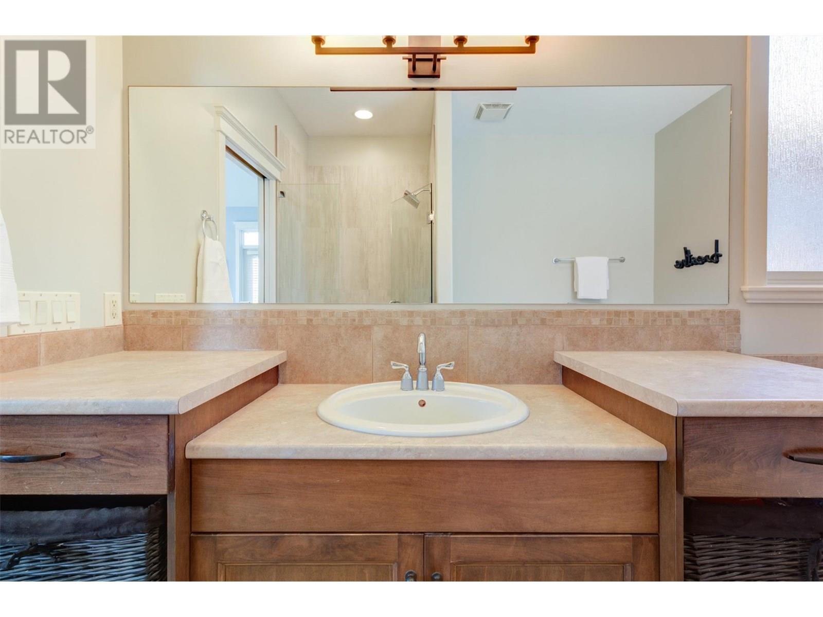  1173 Peak Point Drive, West Kelowna