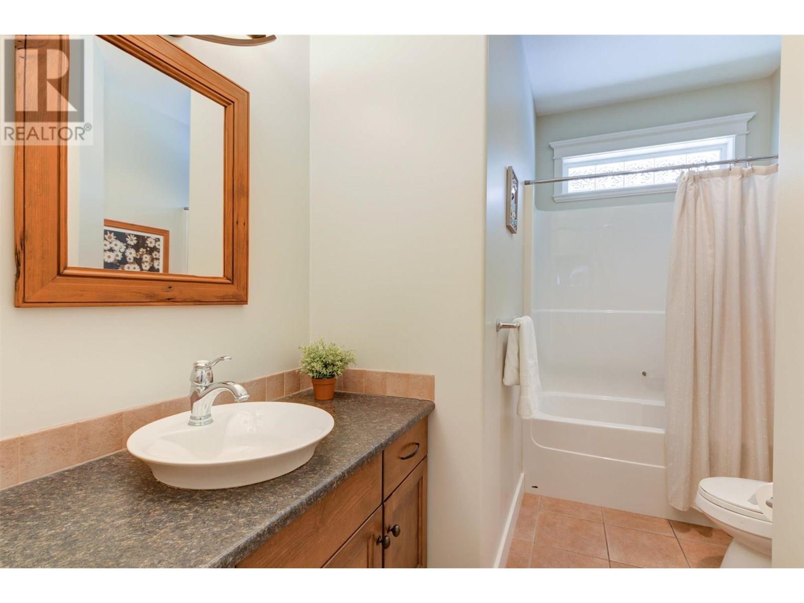  1173 Peak Point Drive, West Kelowna