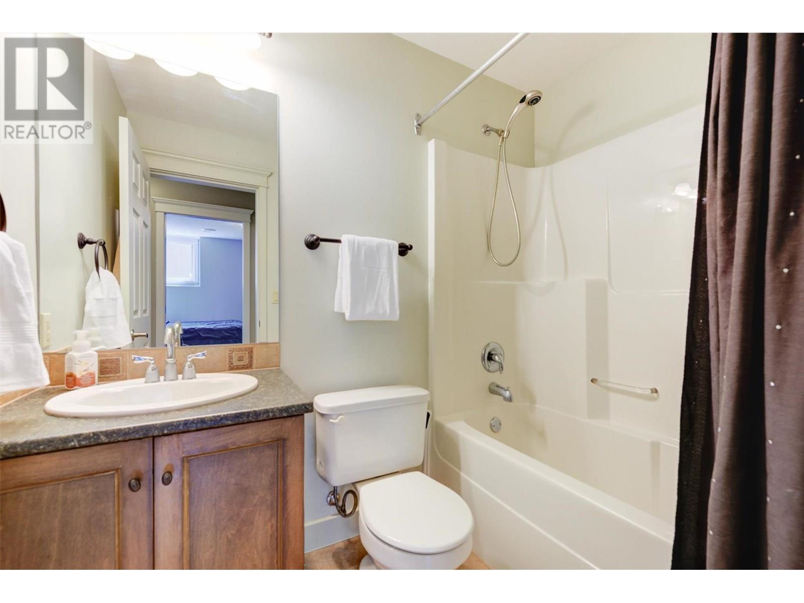  1173 Peak Point Drive, West Kelowna